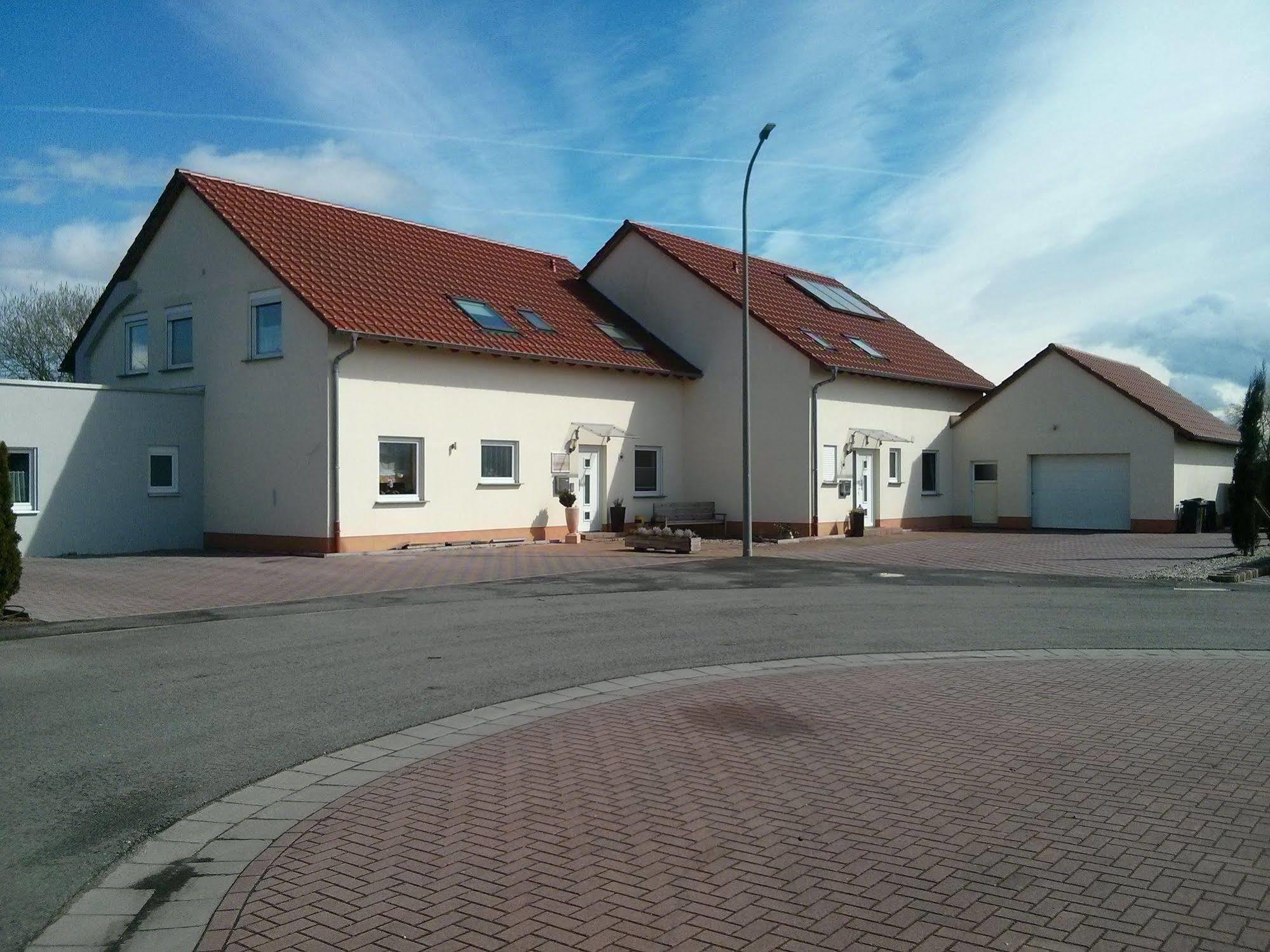 Ferienwohnungen Bella Vita Harthausen  Exteriör bild